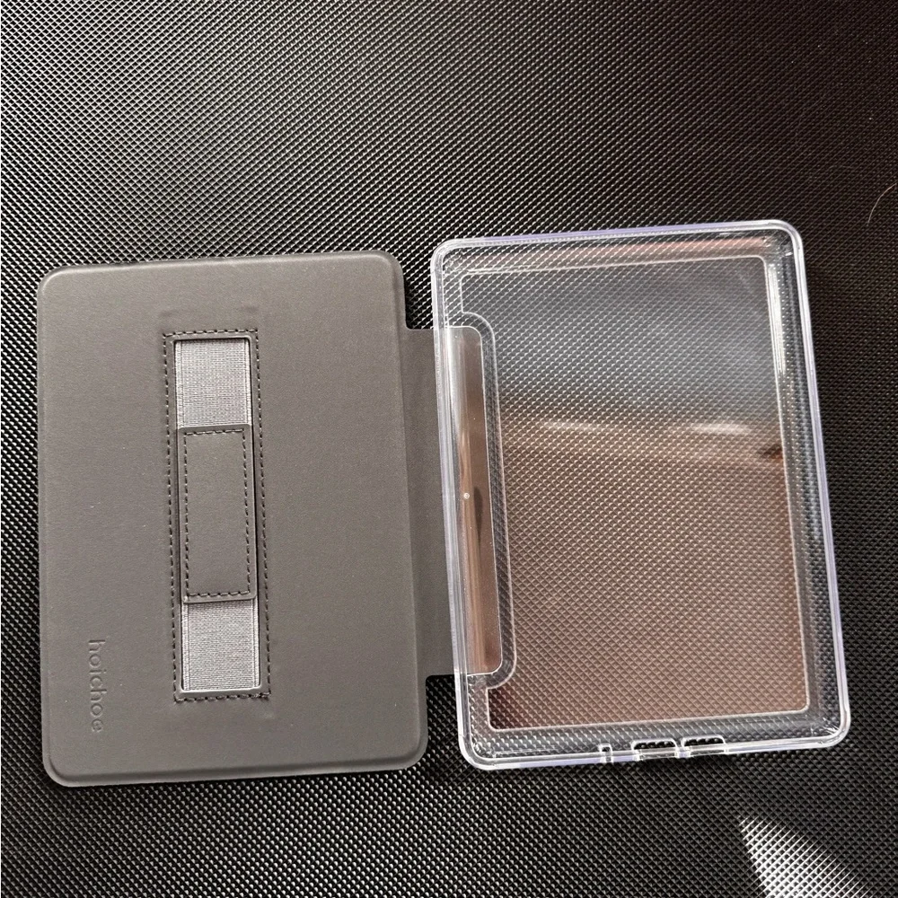 Black/clear 6.8” Kindle Paperwhite 11th generation (2021) Case